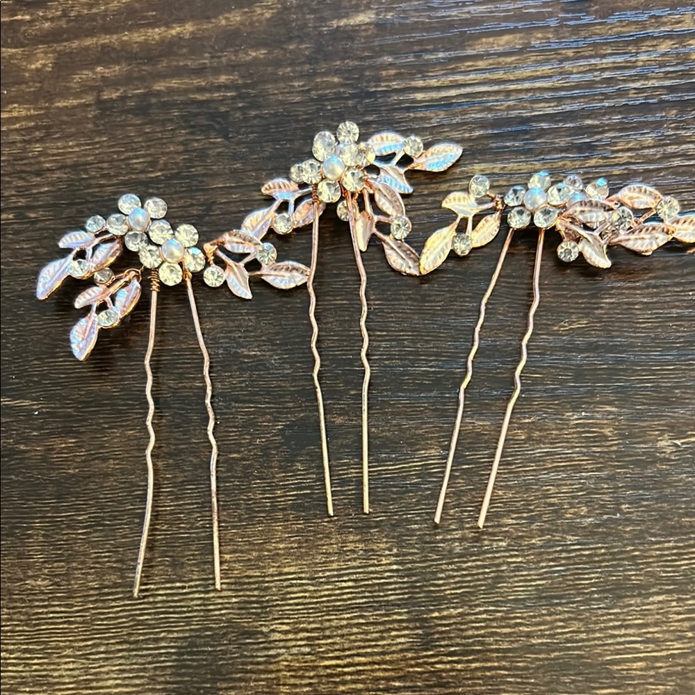 Source Unknown Gold Botanical Hair Accessories